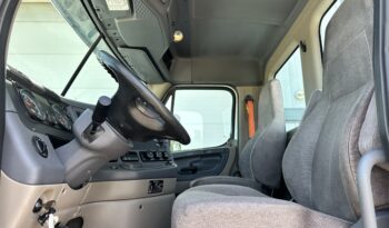 2016 Freightliner Cascadia 125 full