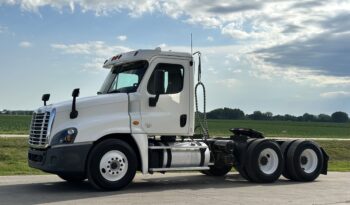 2016 Freightliner Cascadia 125 full