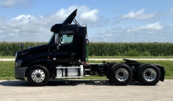 2018 Freightliner Cascadia 125 full