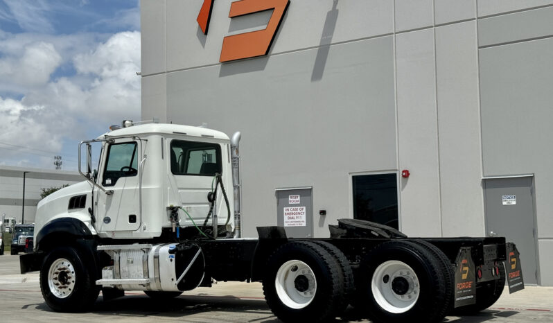 2016 Mack Granite GU813 full