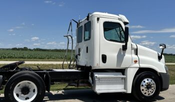 2016 Freightliner Cascadia 125 full