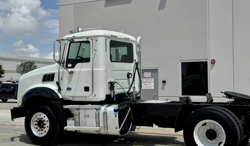 2016 Mack Granite GU813 full