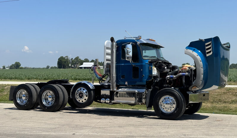 2019 Mack Granite 64FT full