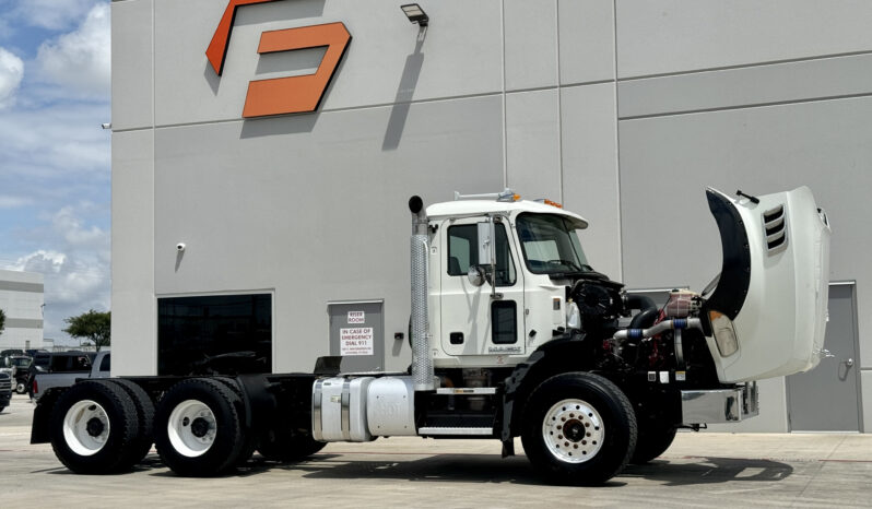 2016 Mack Granite GU813 full