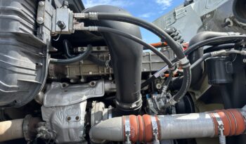 2015 Freightliner Cascadia 125 full