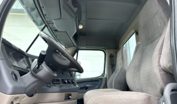 2015 Freightliner Cascadia 125 full