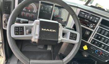 2019 Mack Pinnacle 64FT full