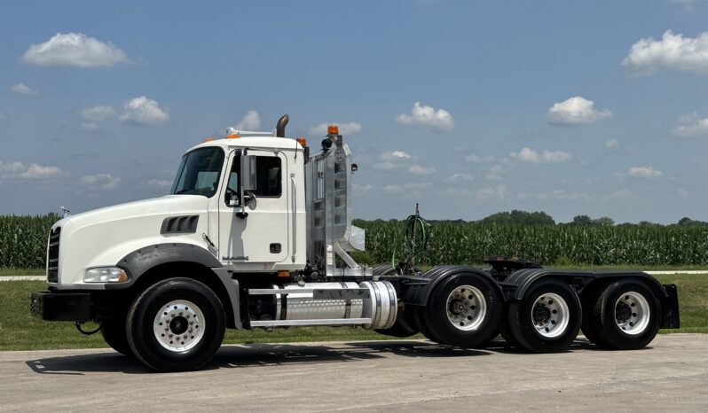 2008 Mack Granite GU813 full