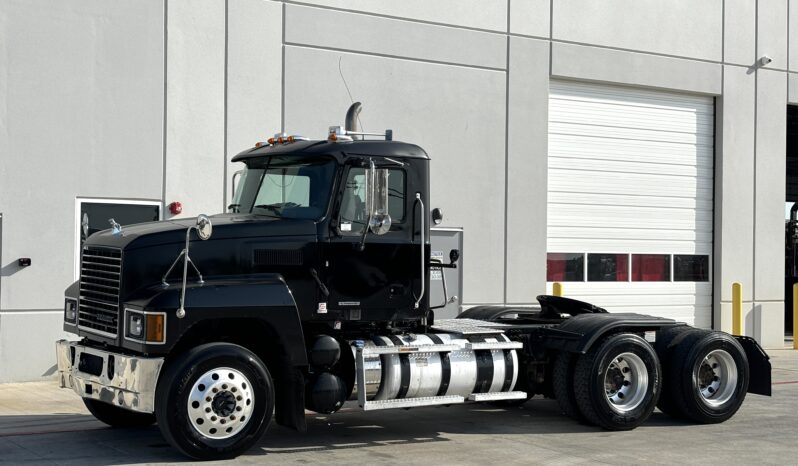 2019 Mack Pinnacle CHU613 full