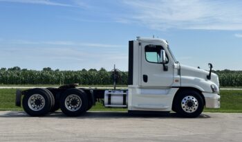 2016 Freightliner Cascadia 125 full