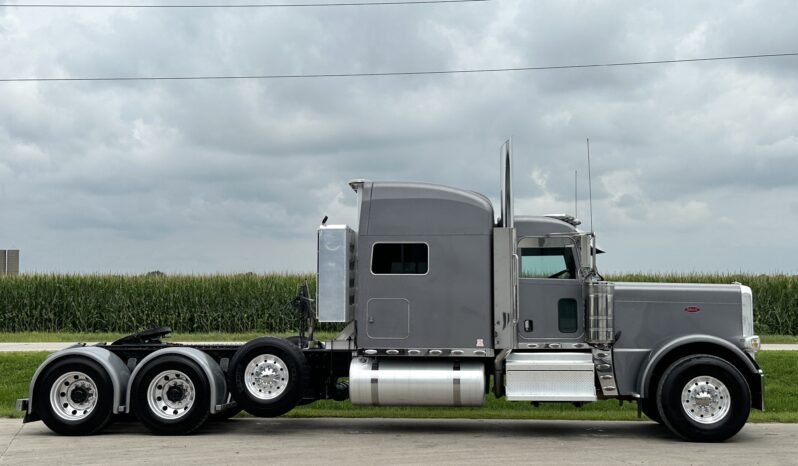 2021 Peterbilt 389 full