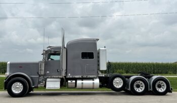 2021 Peterbilt 389 full