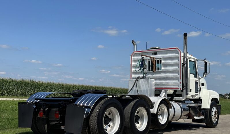 2014 Mack Pinnacle CH613 full