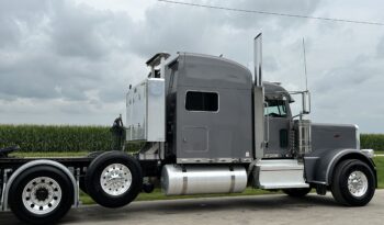 2021 Peterbilt 389 full