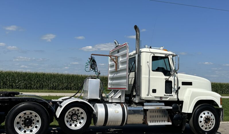 2014 Mack Pinnacle CH613 full