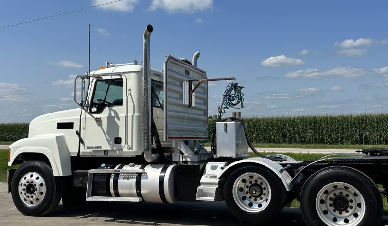 2014 Mack Pinnacle CH613 full