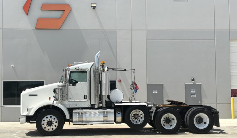 ​ 2011 Kenworth T800 full