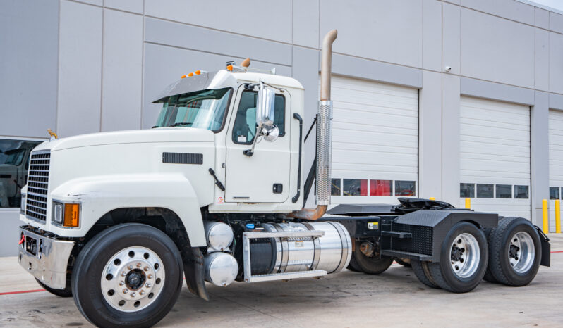 2019 Mack Pinnacle 64T full