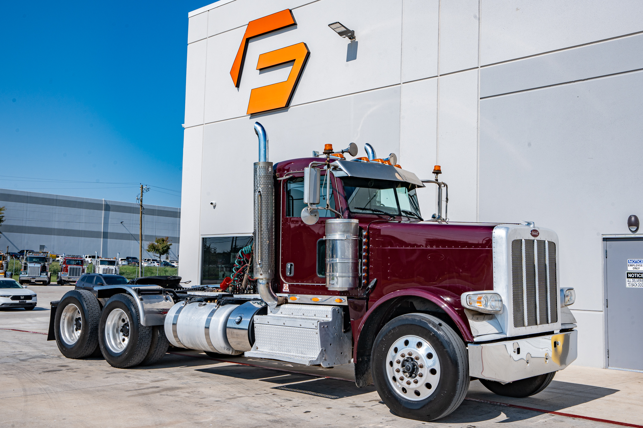 2015 Peterbilt 389