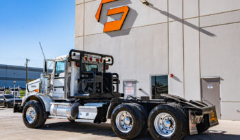 2013 Kenworth T800 Wide Hood full